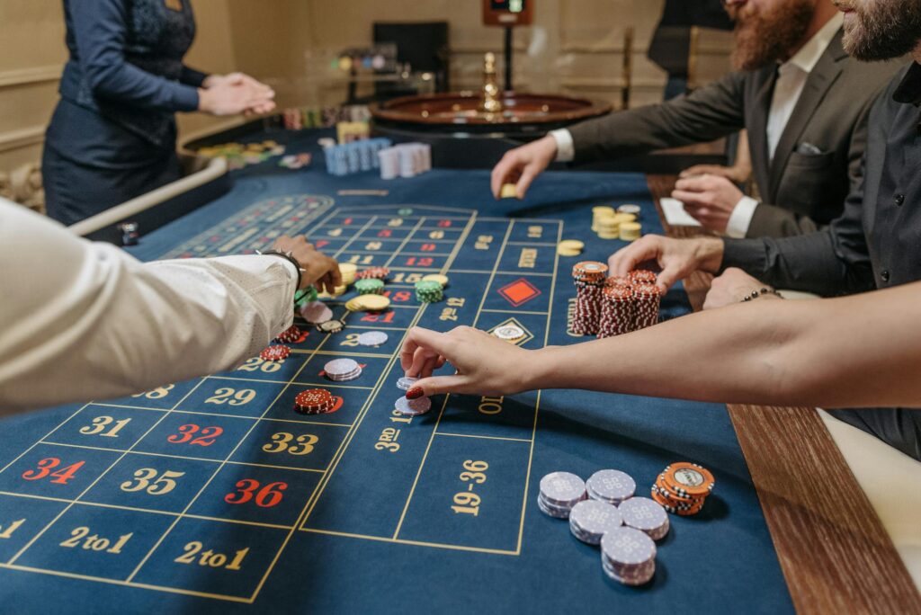 How Online Casinos Optimize for Featured Snippets and Voice Search